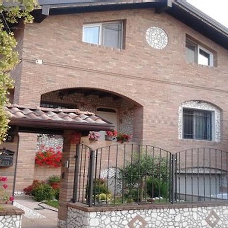 Sosta Fiera B&B Rho Bagian luar foto